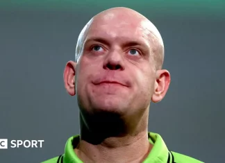 Michael van Gerwen Falls to Damon Heta on Day One of the World Masters