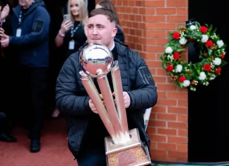 Luke Littler’s Fierce Reply to Spurs Fans Mocking Him at Man United Trophy Parade